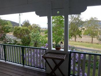 A Room With A View Bed & Breakfast - Holiday Cairns 1