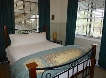 A Room With A View Bed & Breakfast - Holiday Cairns 2