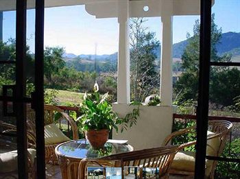 A Room With A View Bed & Breakfast - Holiday Cairns 3