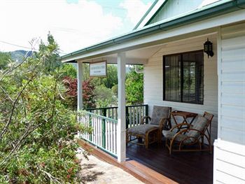 A Room With A View Bed & Breakfast - Holiday Cairns 4