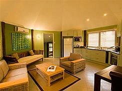 Glass House Mountains Ecolodge - Holiday Cairns 1
