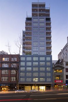 Zara Tower - Luxury Suites And Apartments - Holiday Cairns 14