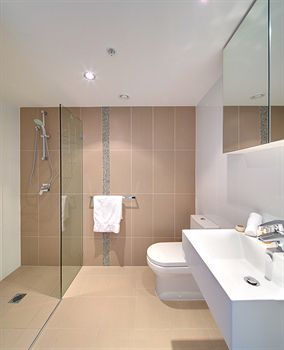 Zara Tower - Luxury Suites And Apartments - Holiday Cairns 17