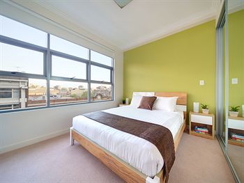 Zara Tower - Luxury Suites And Apartments - Holiday Cairns 27