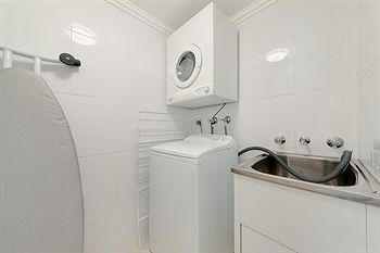 Wyndel Apartments - Herbert - Holiday Cairns 3
