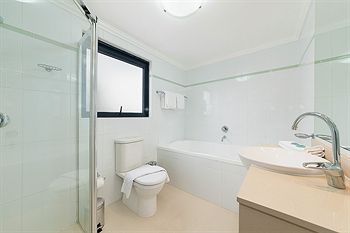 Wyndel Apartments - Herbert - Holiday Cairns 4