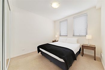 Wyndel Apartments - Apex - Holiday Cairns 0