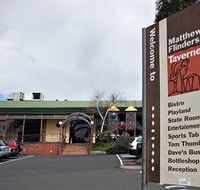 Matthew Flinders Hotel - Holiday Cairns