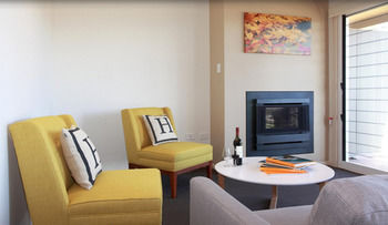 H Boutique Hotel - Holiday Cairns 20