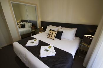 H Boutique Hotel - Holiday Cairns 44