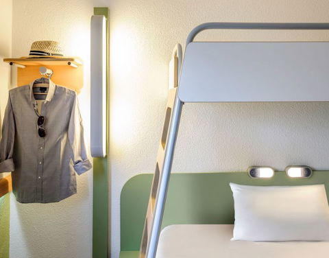 Ibis Budget Enfield - Holiday Cairns 2