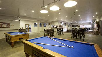 Parkway Hotel - Holiday Cairns 6
