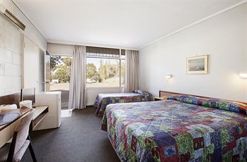 Parkway Hotel - Holiday Cairns 8