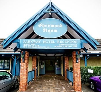 Parkway Hotel - Holiday Cairns 21
