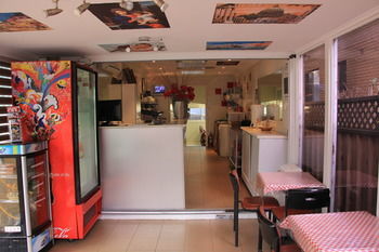 Greenwich Inn Sydney Hotel - Holiday Cairns 3