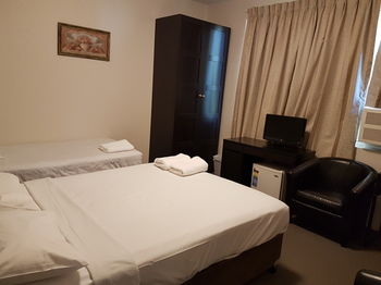 Greenwich Inn Sydney Hotel - Holiday Cairns 17
