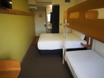 Ibis Budget Sydney Olympic Park - Holiday Cairns 14