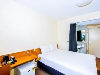 Ibis Budget Sydney Olympic Park - Holiday Cairns 35