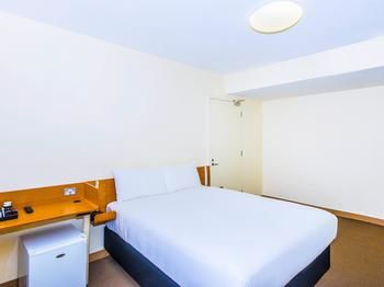 Ibis Budget Sydney Olympic Park - Holiday Cairns 40