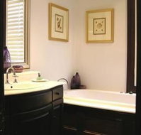 Bishopaposs Court Estate Boutique Hotel - Holiday Cairns