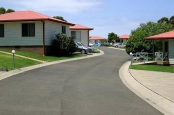 Kings Point Retreat - Holiday Cairns 8