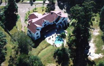 Kingfishers Manor @ Noosa - Holiday Cairns 4