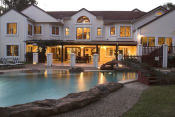 Kingfishers Manor @ Noosa - Holiday Cairns 13