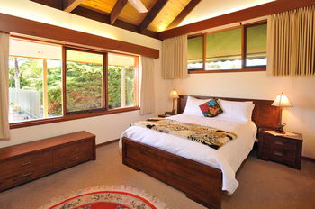Langbrook Estate Cottages - Holiday Cairns 3