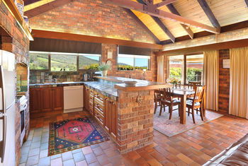 Langbrook Estate Cottages - Holiday Cairns 19
