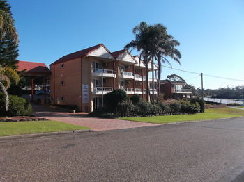 Ulladulla Harbour Motel - Holiday Cairns 9