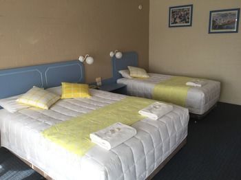 Ulladulla Harbour Motel - Holiday Cairns 21