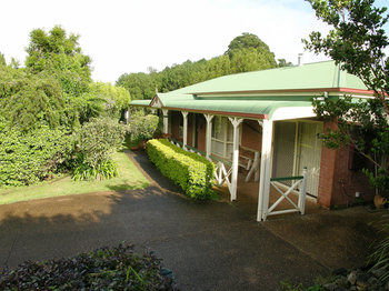 Apple Tree Cottage & Studio - Holiday Cairns 6