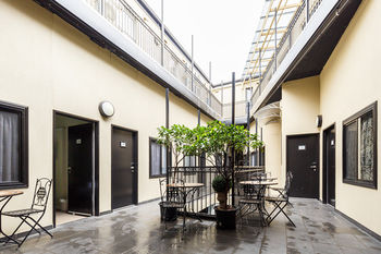 Airport Hotel Sydney - Holiday Cairns 14