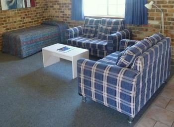 Mollymook Surfbeach Motel And Apartments - Holiday Cairns 3