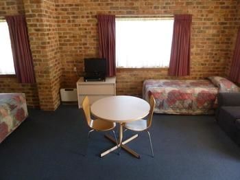 Mollymook Surfbeach Motel And Apartments - Holiday Cairns 14