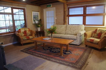 Bawley Bush Retreat And Cottages - Holiday Cairns 74