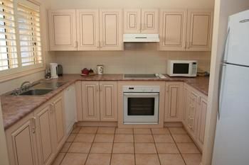 Birchgrove Apartments - Holiday Cairns 10