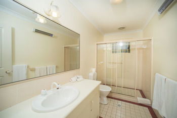 Birchgrove Apartments - Holiday Cairns 13