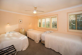 Birchgrove Apartments - Holiday Cairns 21