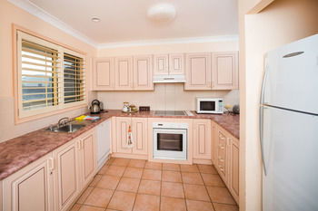 Birchgrove Apartments - Holiday Cairns 26
