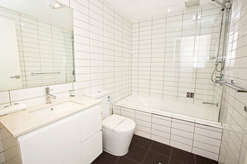 Astina Serviced Apartments - Parkside - Holiday Cairns 1