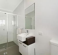 Cooroy Luxury Motel Apartments Noosa - Holiday Cairns
