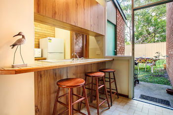 Mollymook Beach Units - Holiday Cairns 20