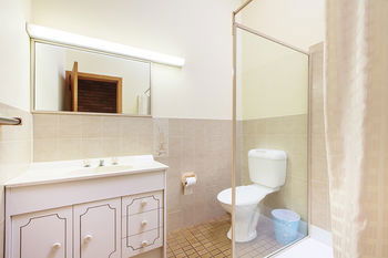 Mollymook Beach Units - Holiday Cairns 27