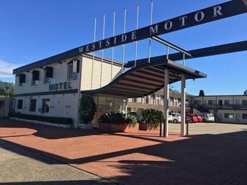 Westside Motor Inn - Holiday Cairns 2