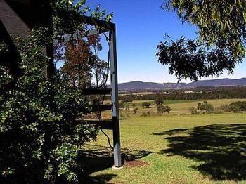 Vineyard Hill - Holiday Cairns 1