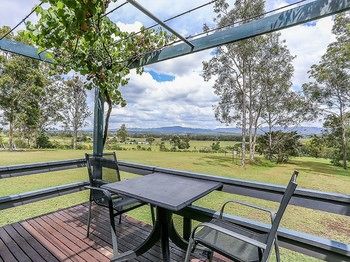 Vineyard Hill - Holiday Cairns 6
