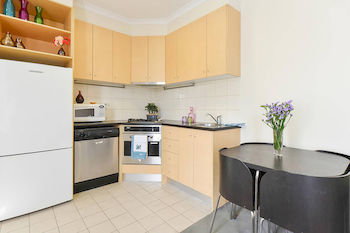 Anchor On Flinders Prime - Holiday Cairns 11