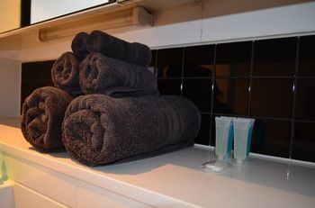 Amazing Accommodations South Yarra - Holiday Cairns 26