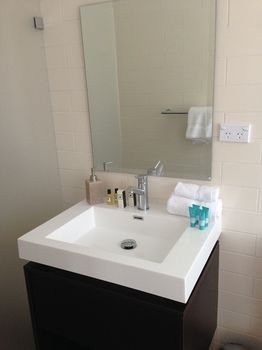 Huskisson Beach Bed And Breakfast - Holiday Cairns 13